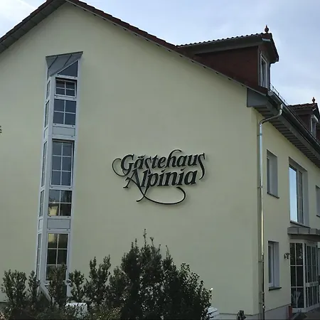 Gaestehaus Alpinia Гостевой дом Берлин