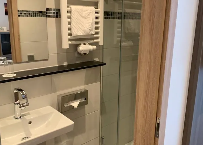 Gaestehaus Alpinia ゲストハウス