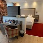 Gaestehaus Alpinia Guest house Berlin